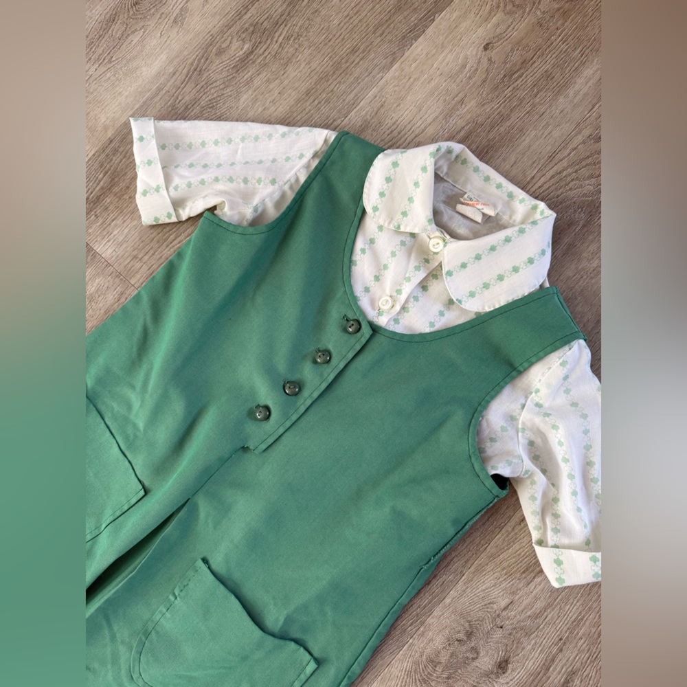 Vintage Green Girl Scouts Uniform size 8-10